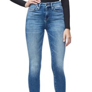 Good American Skinny Jeans – Light Wash – Size 6/28 – Ripped Pocket